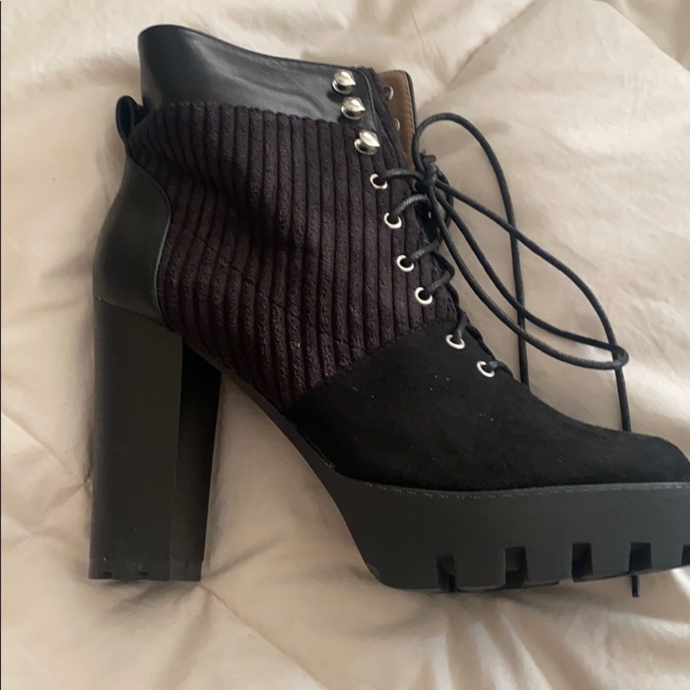 Ankle heel boots